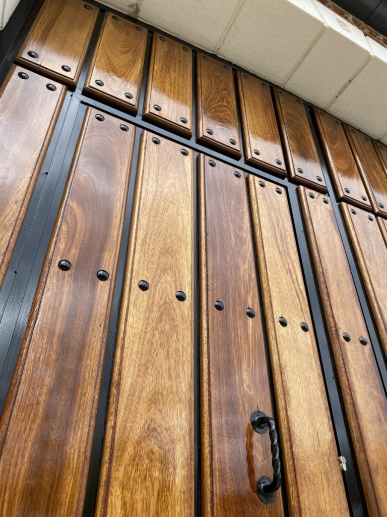 Pintores en Medina del Campo - Pintura para las puertas