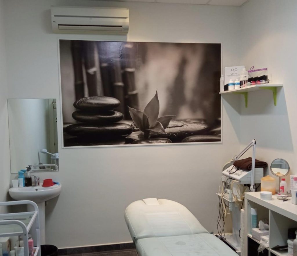 Decoración y diseño de interiores de locales comerciales y negocios - estetica Alicia1